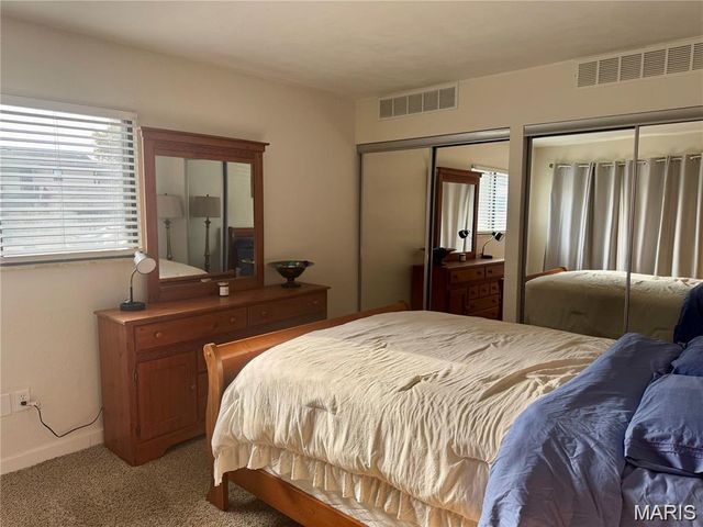 22 Pepperwood Court, Glen Carbon, IL 62034