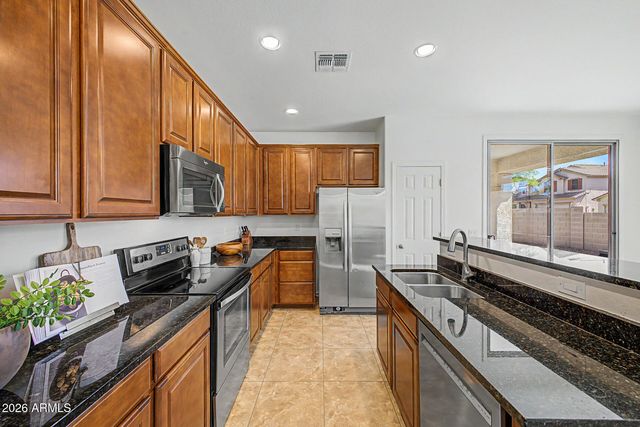 5422 W STRAIGHT ARROW Lane, Phoenix, AZ 85083