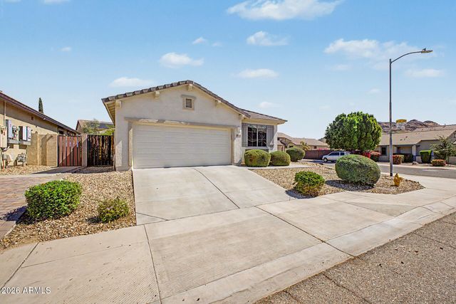 5422 W STRAIGHT ARROW Lane, Phoenix, AZ 85083