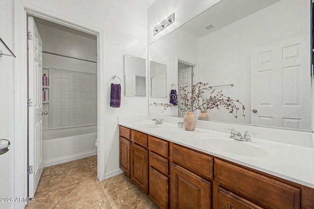 5422 W STRAIGHT ARROW Lane, Phoenix, AZ 85083