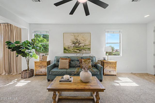 5422 W STRAIGHT ARROW Lane, Phoenix, AZ 85083