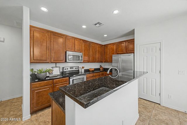 5422 W STRAIGHT ARROW Lane, Phoenix, AZ 85083