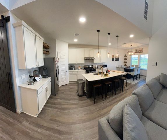 842 Dahlia Petal Drive, Missouri City, TX 77459