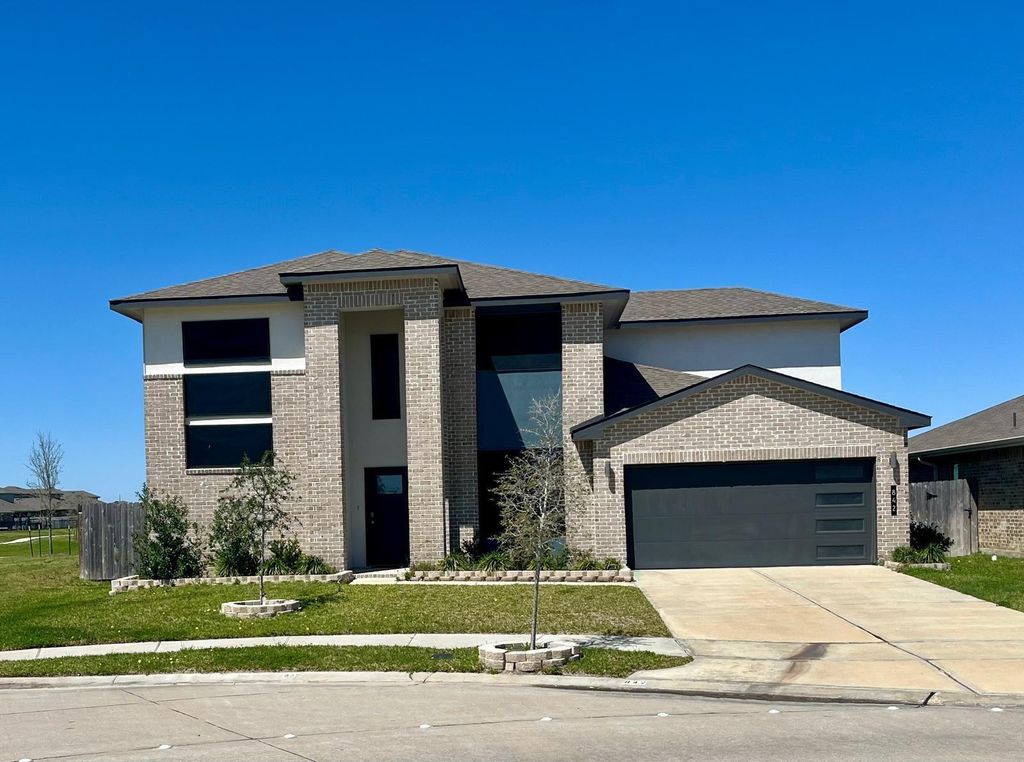 842 Dahlia Petal Drive, Missouri City, TX 77459