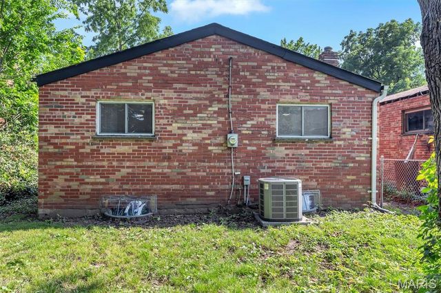 3021 Henrietta Street, St Louis, MO 63104