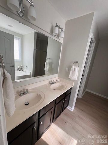 7021 Sunman Road, Charlotte, NC 28216