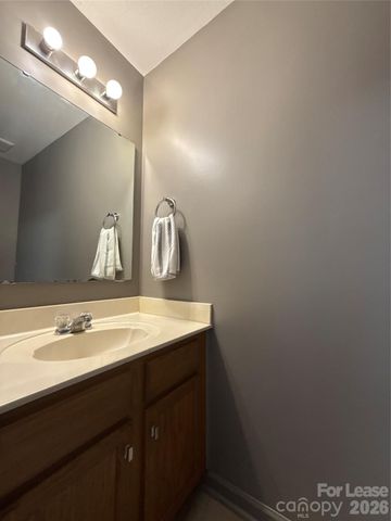 7021 Sunman Road, Charlotte, NC 28216