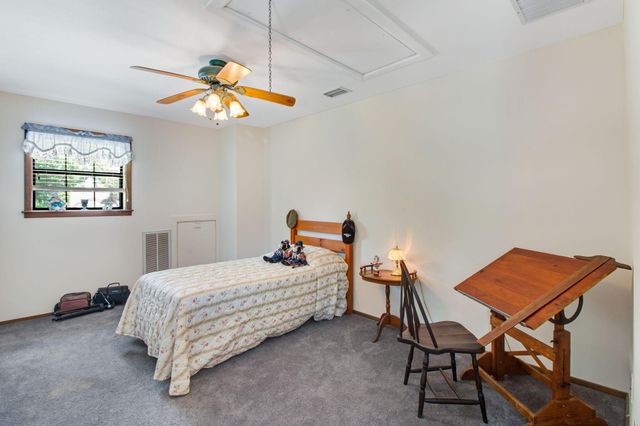 2509 S Lakeview Drive, Crestview, FL 32536