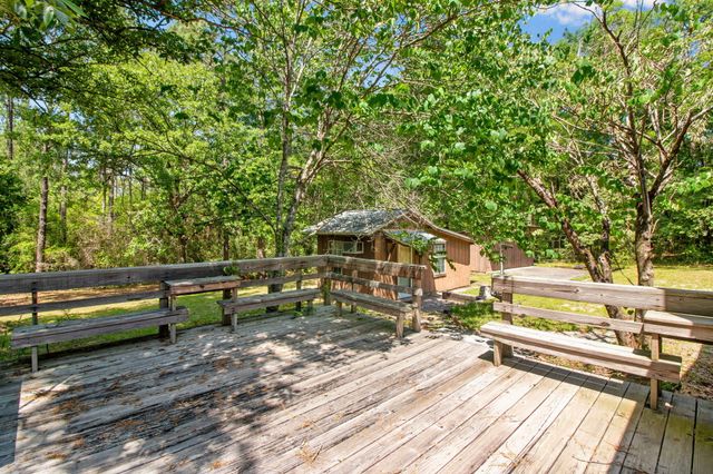 2509 S Lakeview Drive, Crestview, FL 32536