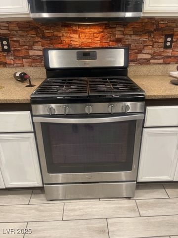 3128 Spring City Avenue, North Las Vegas, NV 89081