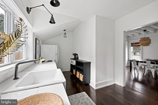 810 KINGS HWY, Lewes, DE 19958