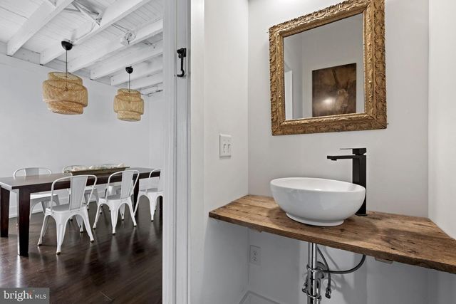 810 KINGS HWY, Lewes, DE 19958