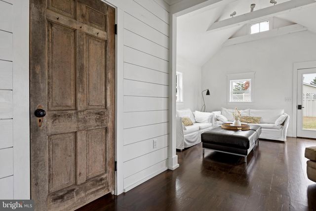 810 KINGS HWY, Lewes, DE 19958