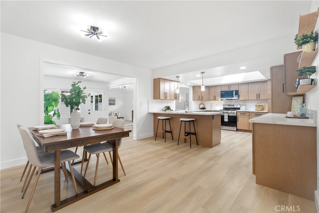 Image 8 of property listing at 13731 Claremont Street, Westminster, CA 92683