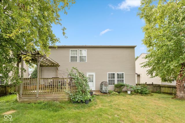 10270 Apple Blossom Circle, Fishers, IN 46038