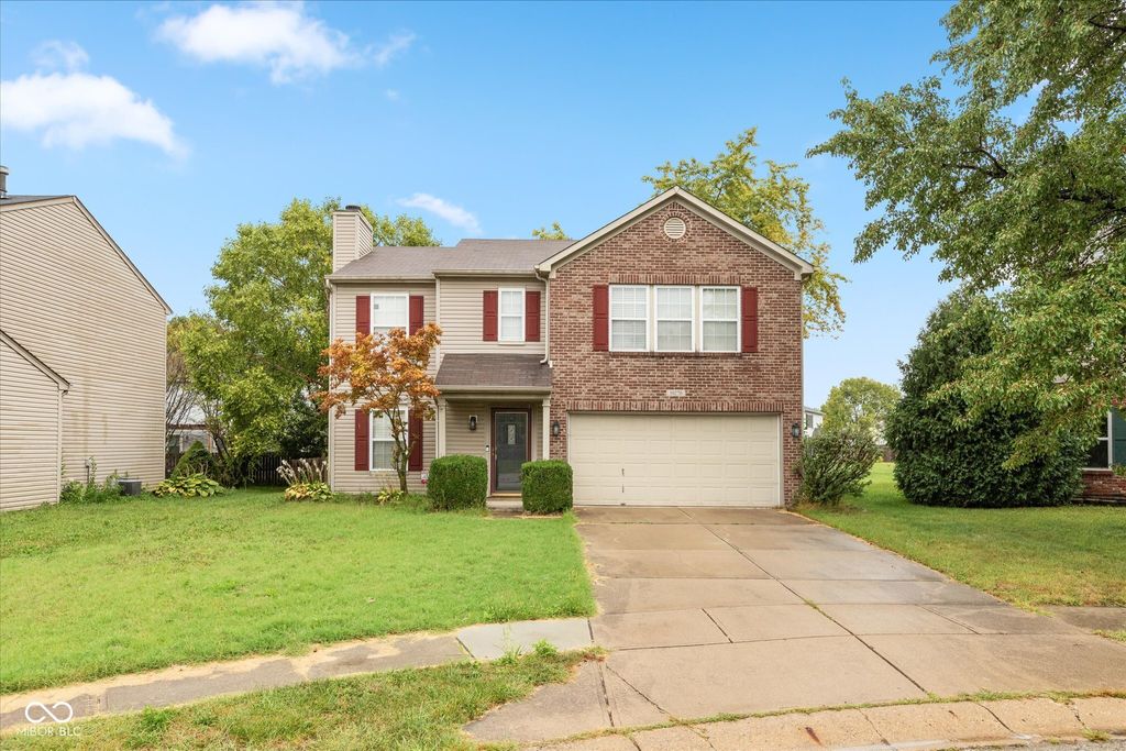10270 Apple Blossom Circle, Fishers, IN 46038
