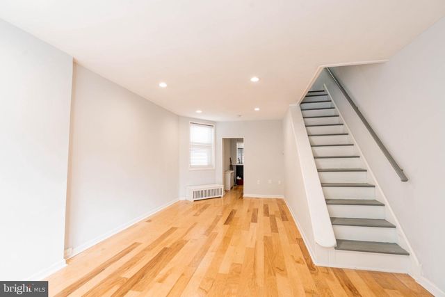 2433 3RD ST, Philadelphia, PA 19148