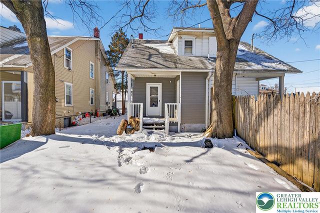 831 Wall Street, Allentown City, PA 18109