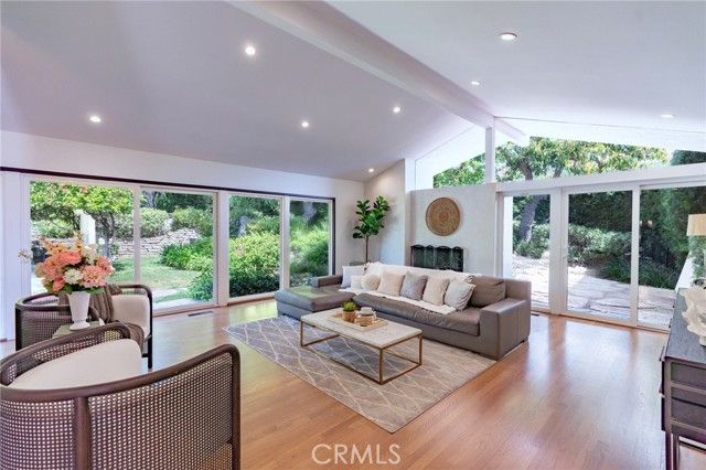 3311 Villa Mesa, Pasadena, CA 91107