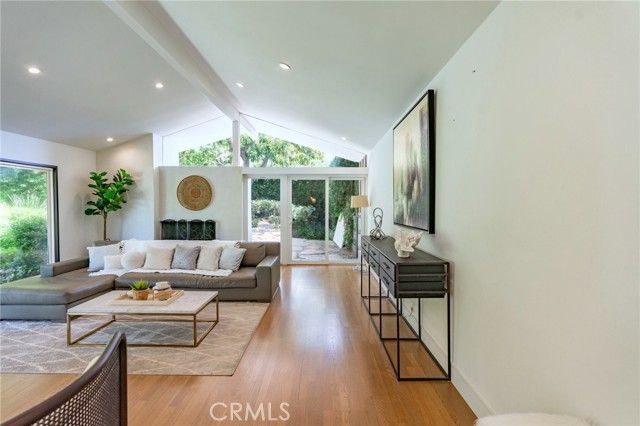 3311 Villa Mesa, Pasadena, CA 91107