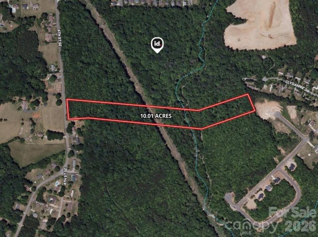 2219 6th Street SE, Hickory, NC 28602