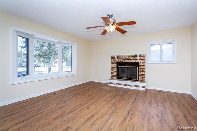 8850 Janis Street, Shelby Twp, MI 48317