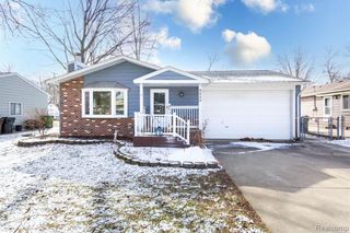 8850 Janis Street, Shelby Twp, MI 48317