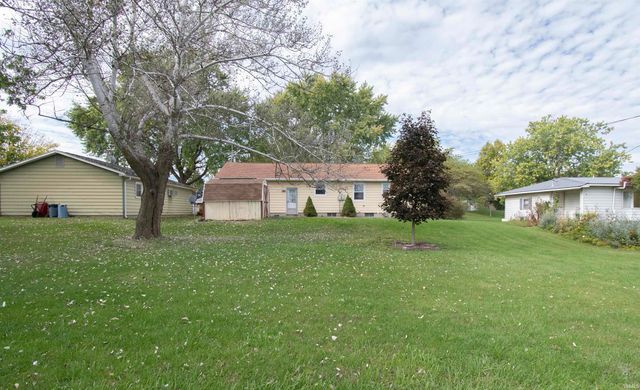 914 East Avenue, Kendallville, IN 46755