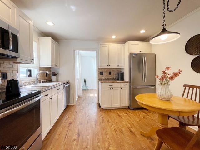 129 Bell Ave, Hopatcong Boro, NJ 07843