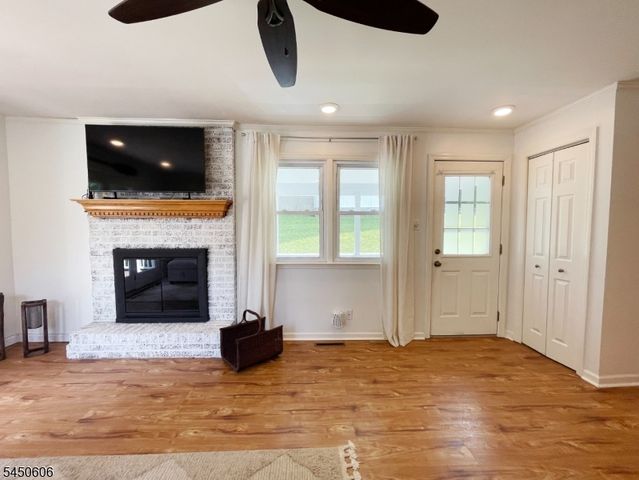 129 Bell Ave, Hopatcong Boro, NJ 07843