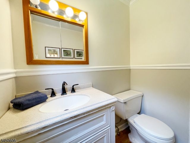 129 Bell Ave, Hopatcong Boro, NJ 07843