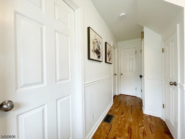 129 Bell Ave, Hopatcong Boro, NJ 07843