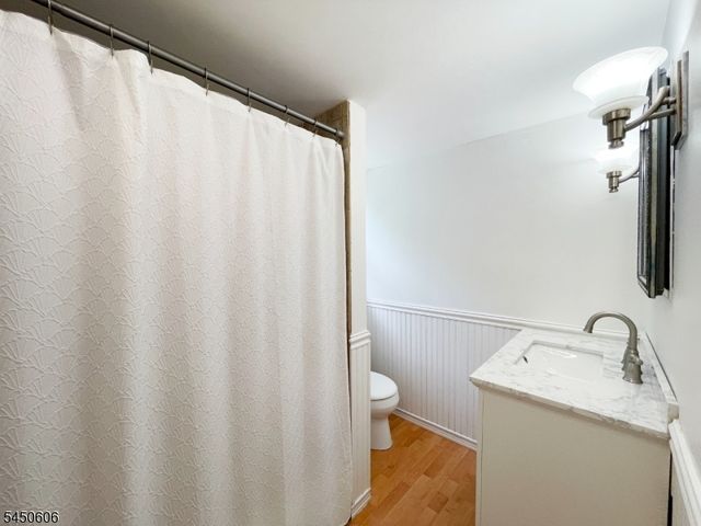 129 Bell Ave, Hopatcong Boro, NJ 07843