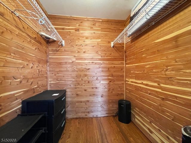 129 Bell Ave, Hopatcong Boro, NJ 07843