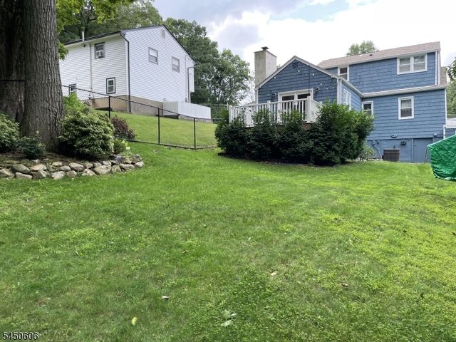 129 Bell Ave, Hopatcong Boro, NJ 07843