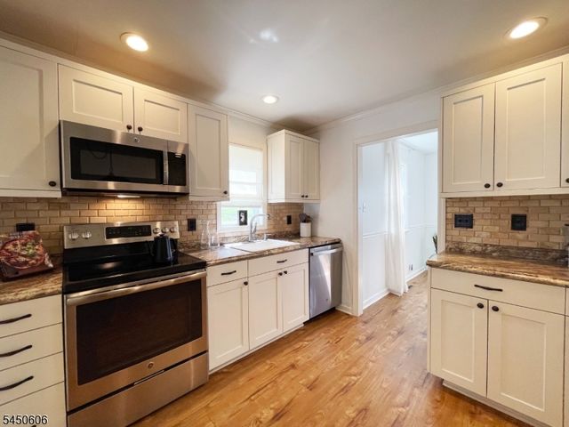129 Bell Ave, Hopatcong Boro, NJ 07843