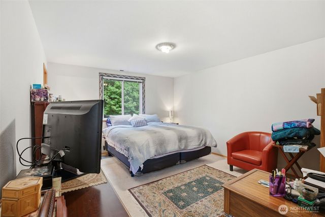 19910 SE 260th Court, Covington, WA 98042