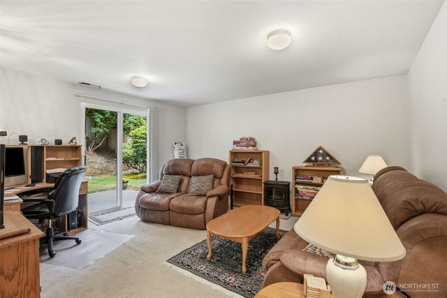 19910 SE 260th Court, Covington, WA 98042
