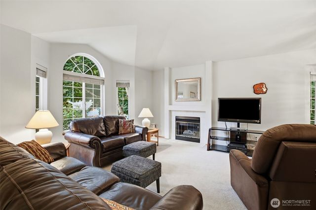 19910 SE 260th Court, Covington, WA 98042