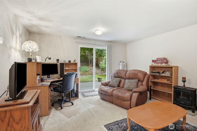 19910 SE 260th Court, Covington, WA 98042