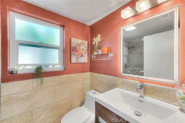 16 Sunset Ridge, Pomona, CA 91766