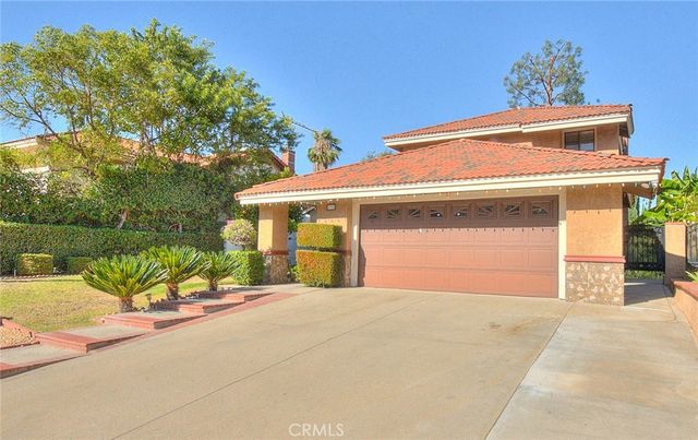 16 Sunset Ridge, Pomona, CA 91766