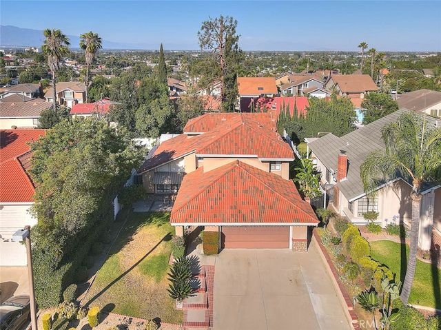 16 Sunset Ridge, Pomona, CA 91766