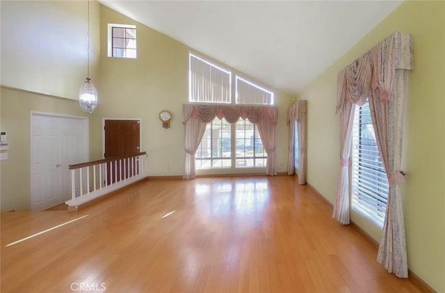 16 Sunset Ridge, Pomona, CA 91766
