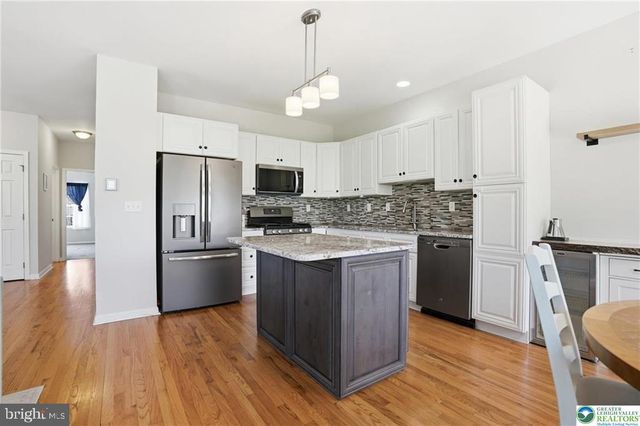 321 E 3RD ST, Avondale, PA 19311