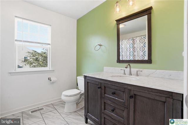 321 E 3RD ST, Avondale, PA 19311