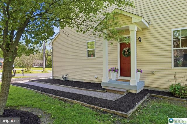 321 E 3RD ST, Avondale, PA 19311