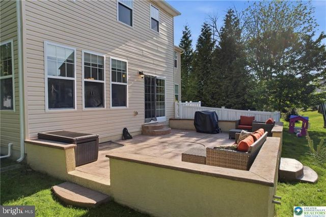 321 E 3RD ST, Avondale, PA 19311