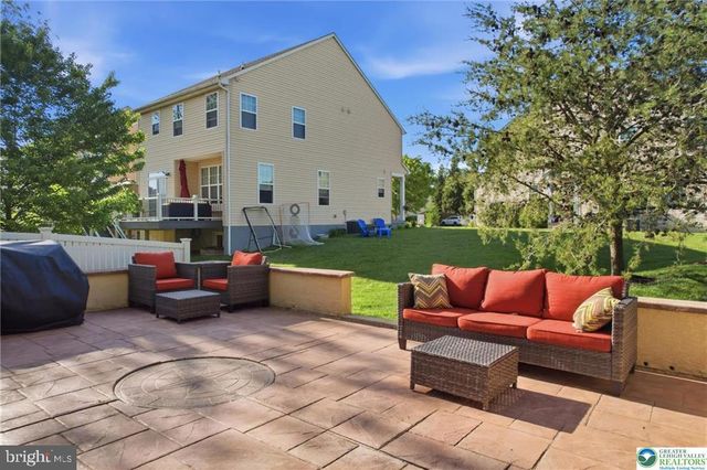 321 E 3RD ST, Avondale, PA 19311
