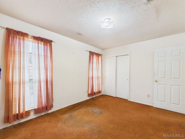 1814 Jenny Drive, Prattville, AL 36066